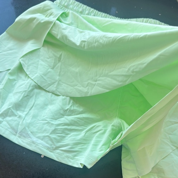 SHEIN Mint Green Athletic Shorts size L - Picture 4 of 9